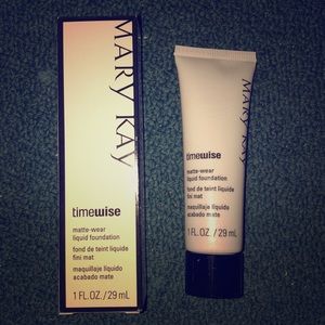 Mary Kay timewise foundation